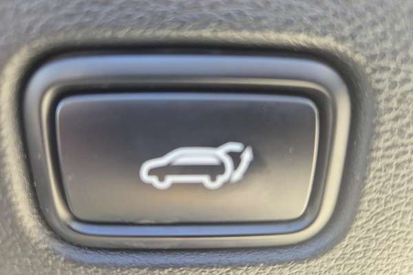 2022 Kia Sportage SX+ NQ5