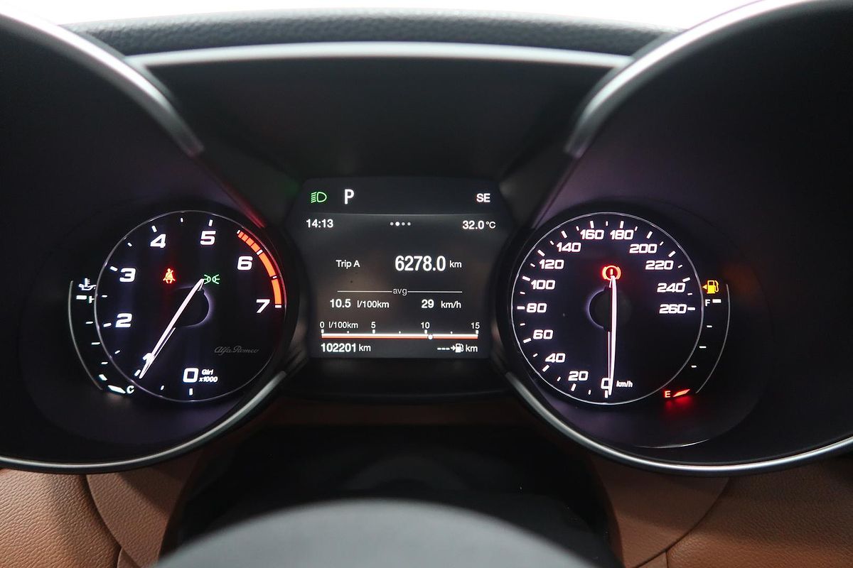 2018 Alfa Romeo Giulia Super