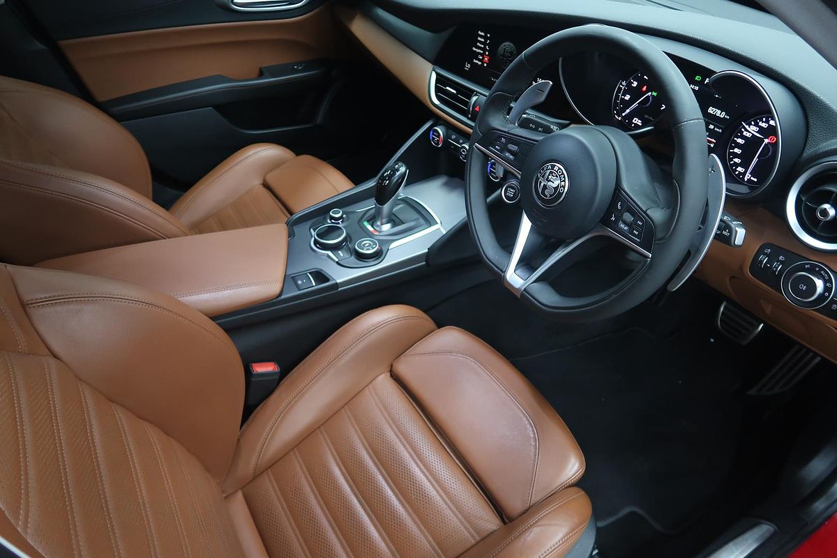 2018 Alfa Romeo Giulia Super