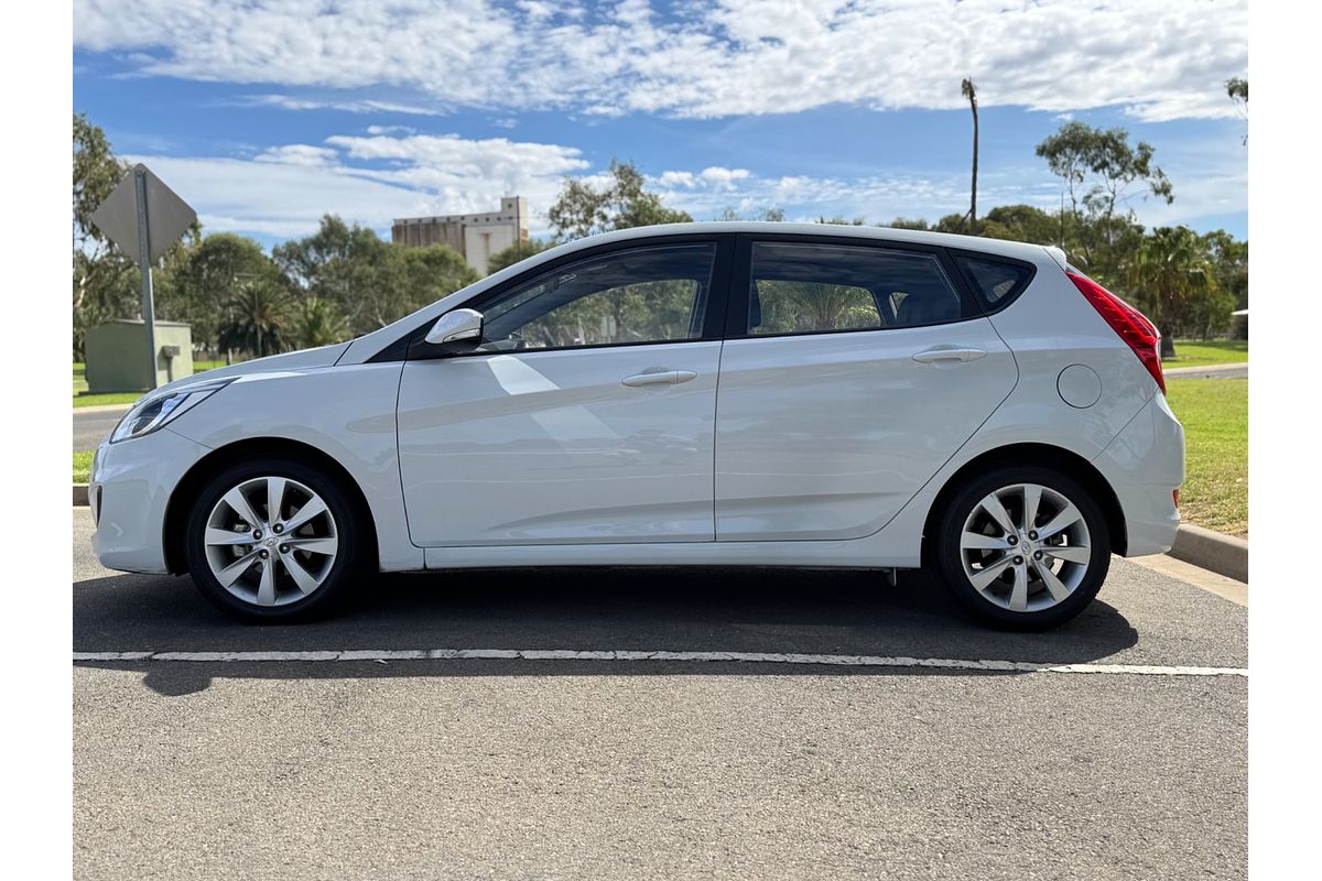 2017 Hyundai Accent Sport RB6