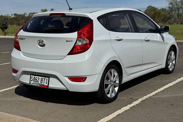 2017 Hyundai Accent Sport RB6