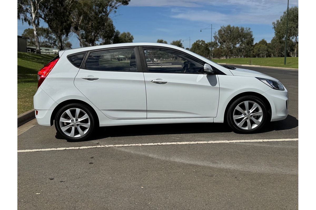 2017 Hyundai Accent Sport RB6