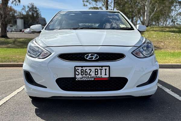 2017 Hyundai Accent Sport RB6