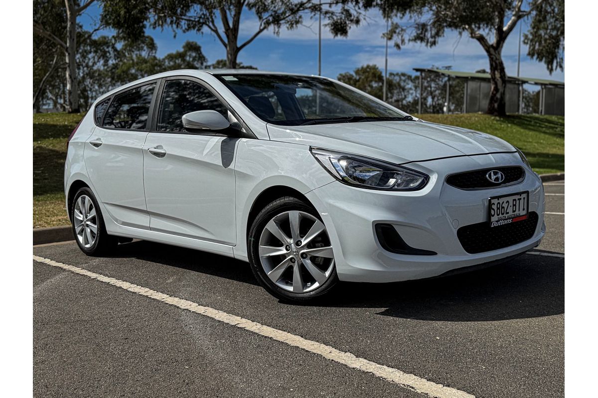 2017 Hyundai Accent Sport RB6
