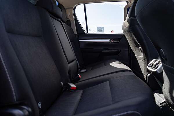 2020 Toyota Hilux SR5 GUN126R 4X4