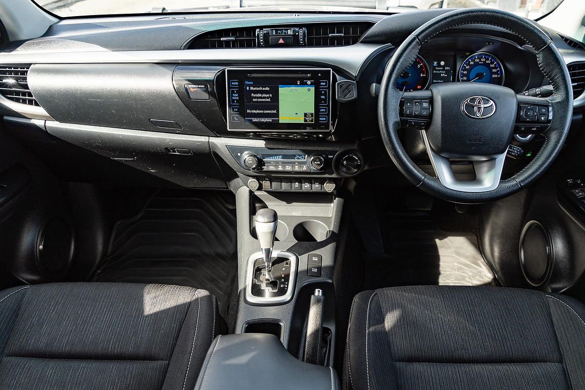 2020 Toyota Hilux SR5 GUN126R 4X4