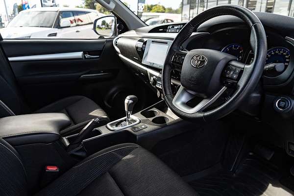 2020 Toyota Hilux SR5 GUN126R 4X4