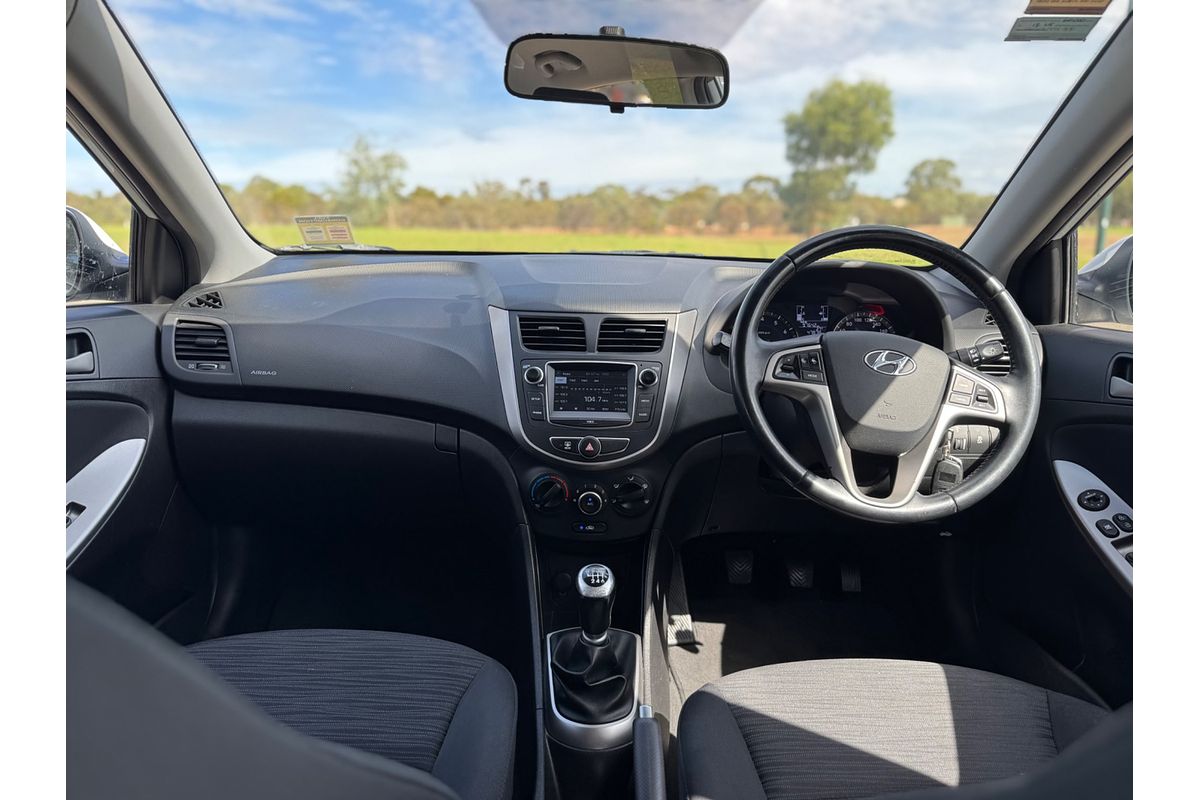 2017 Hyundai Accent Sport RB6