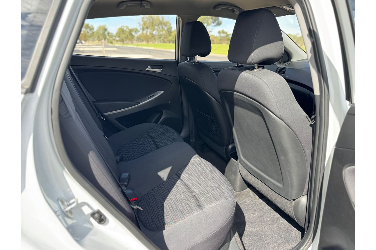 2017 Hyundai Accent Sport RB6