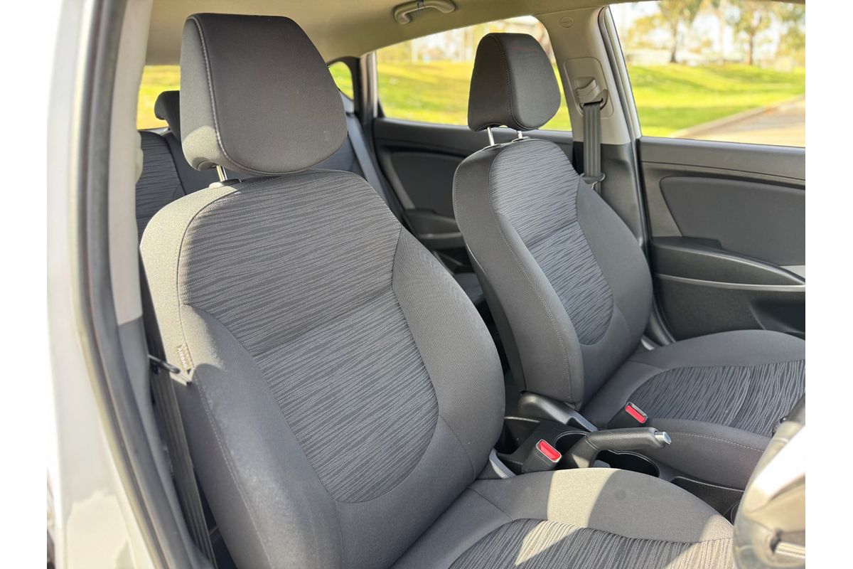 2017 Hyundai Accent Sport RB6