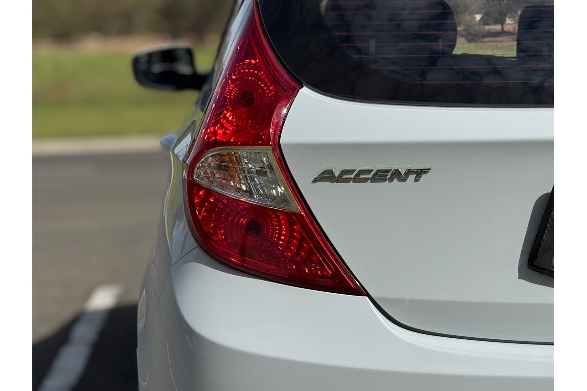 2017 Hyundai Accent Sport RB6