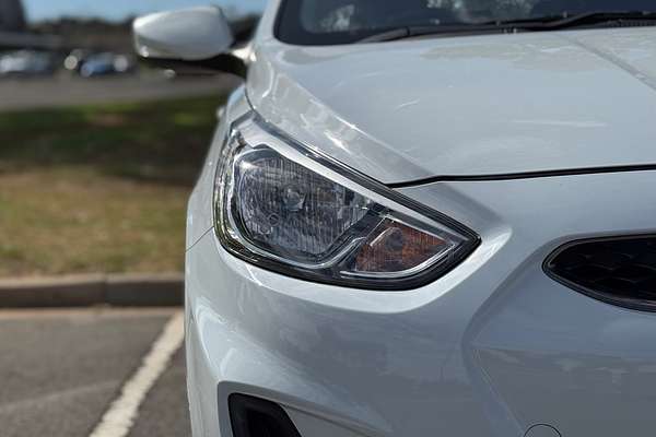 2017 Hyundai Accent Sport RB6