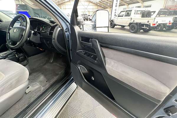 2009 Toyota Landcruiser GXL UZJ200R