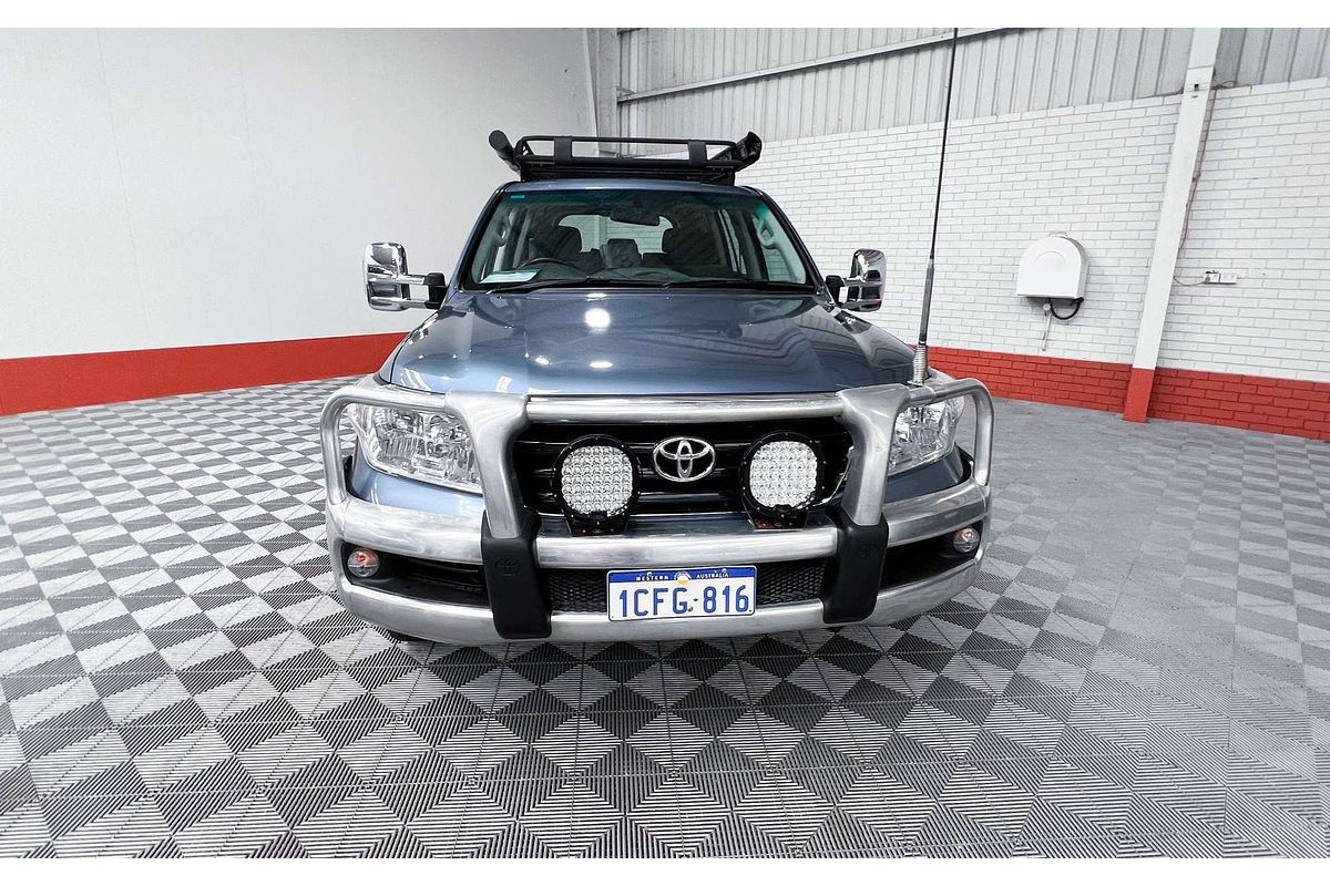 2009 Toyota Landcruiser GXL UZJ200R