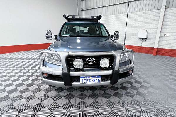 2009 Toyota Landcruiser GXL UZJ200R