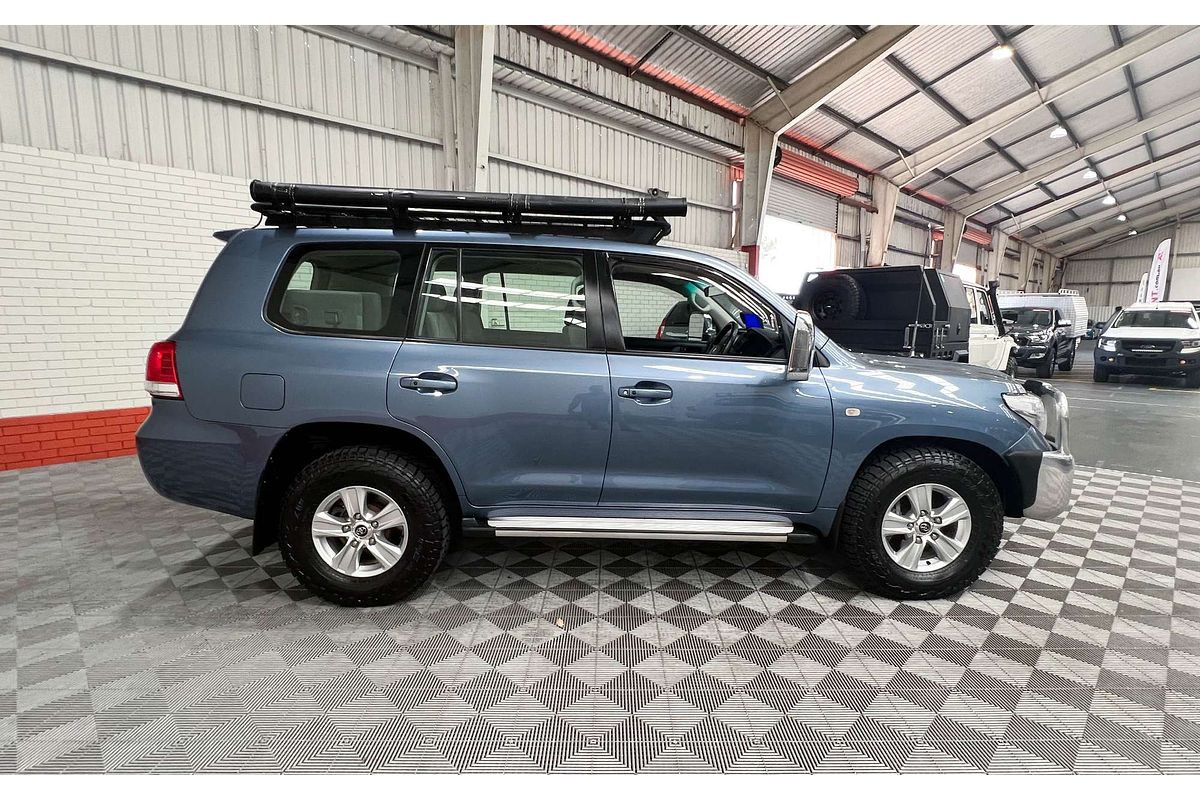 2009 Toyota Landcruiser GXL UZJ200R
