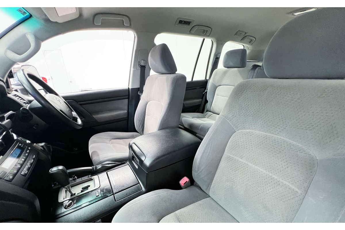 2009 Toyota Landcruiser GXL UZJ200R