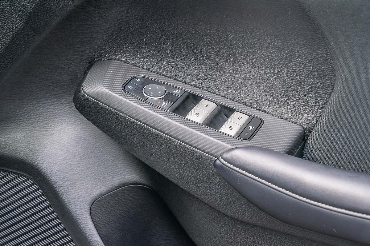 2024 Mitsubishi Outlander ES ZM