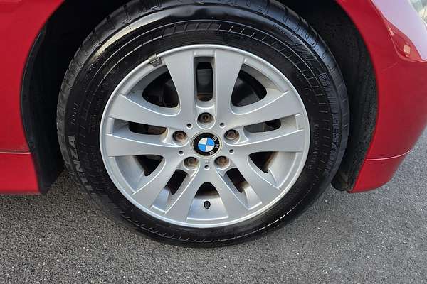 2008 BMW 3 Series 320i E90
