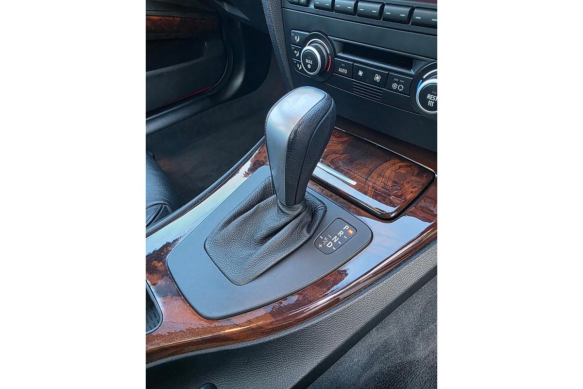 2008 BMW 3 Series 320i E90