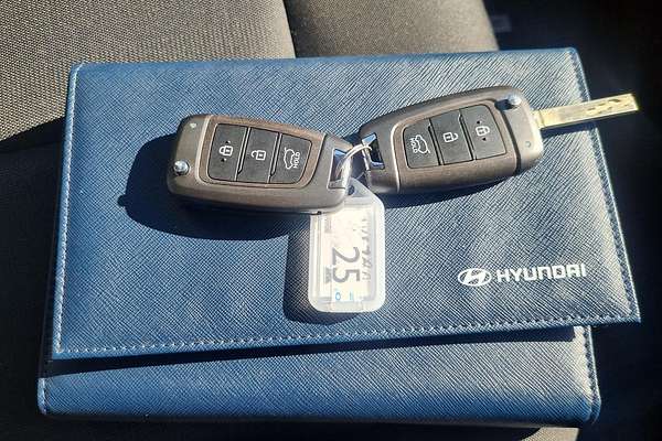 2021 Hyundai STARIA LOAD US4.V1