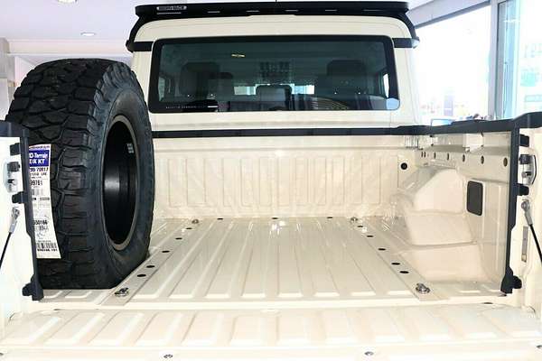 2024 INEOS Grenadier Quartermaster 4X4