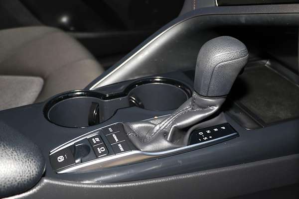 2020 Toyota Camry Ascent AXVH71R