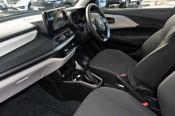 2024 Suzuki Swift Hybrid GLX UZ