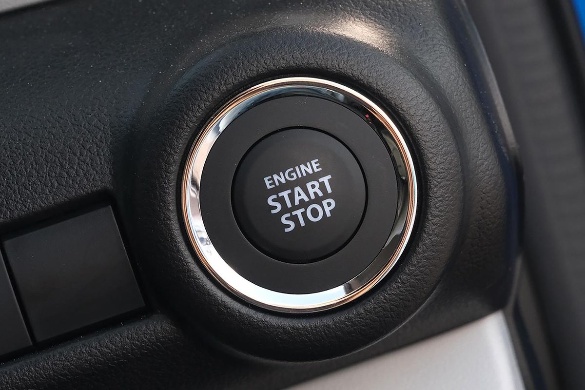 2024 Suzuki Swift Hybrid GLX UZ