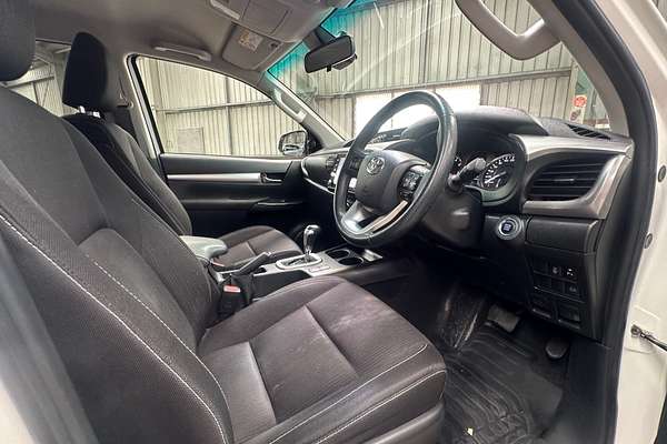 2021 Toyota Hilux SR5 GUN126R 4X4