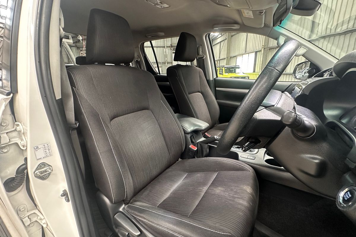 2021 Toyota Hilux SR5 GUN126R 4X4