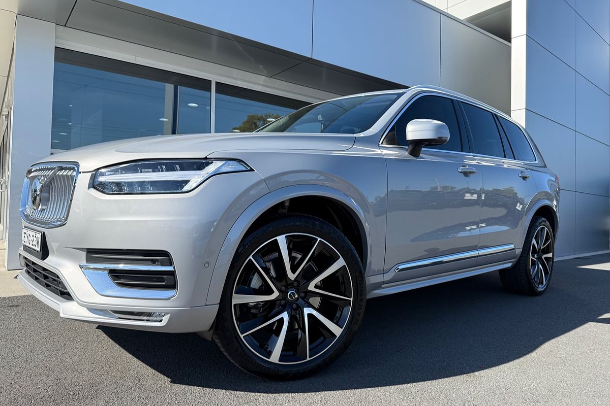 2023 Volvo XC90 Ultimate B6 Bright