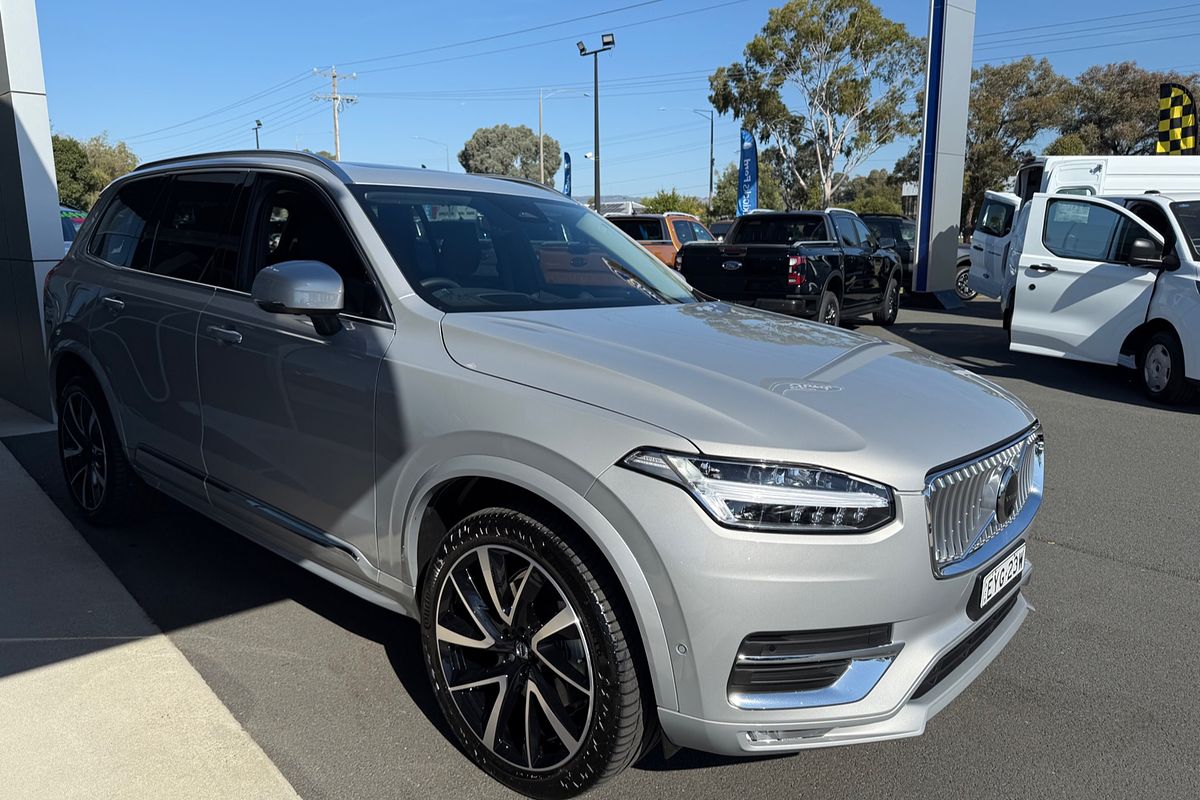 2023 Volvo XC90 Ultimate B6 Bright
