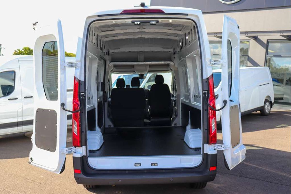 2025 LDV Deliver 9 LWB