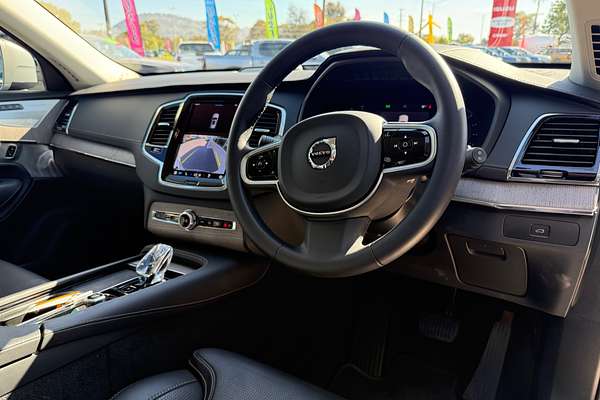 2023 Volvo XC90 Ultimate B6 Bright