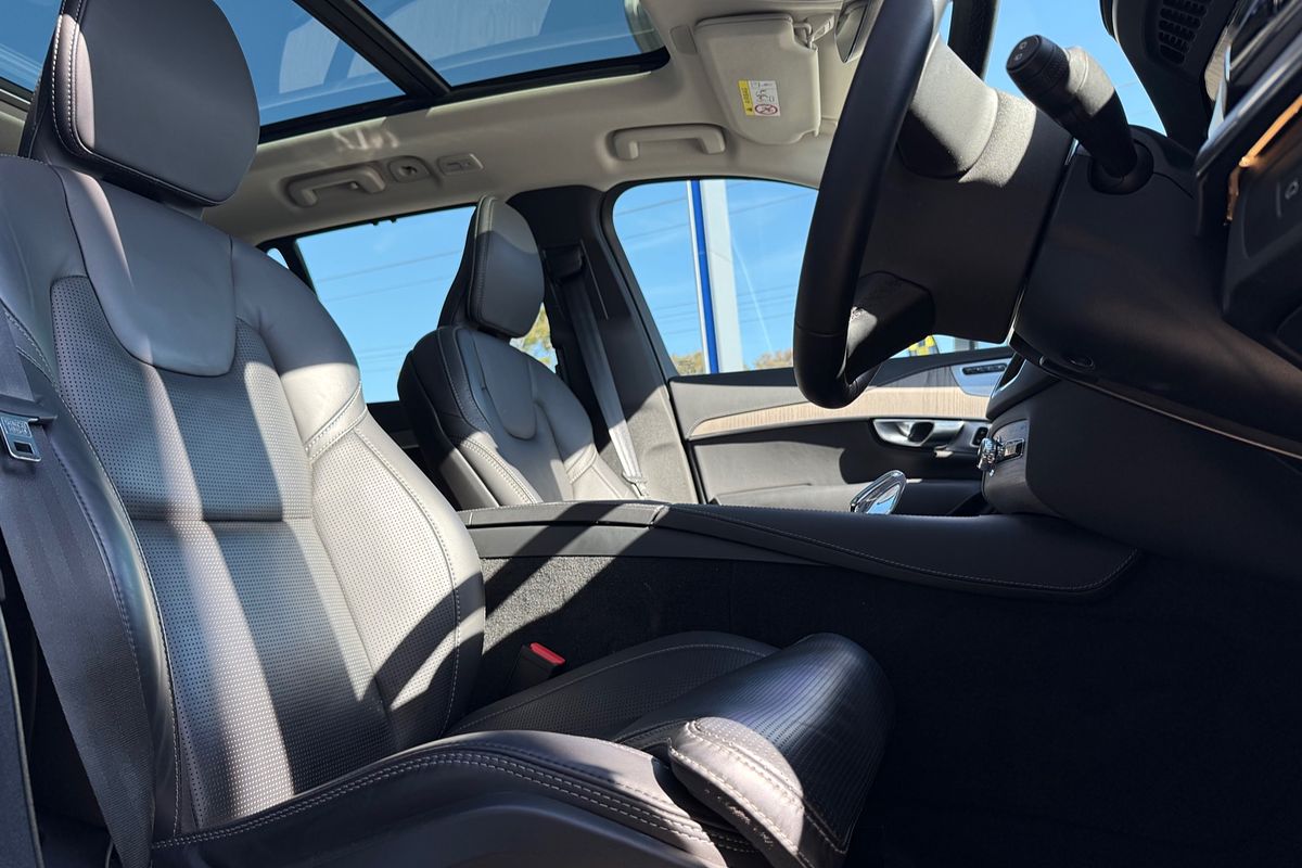 2023 Volvo XC90 Ultimate B6 Bright