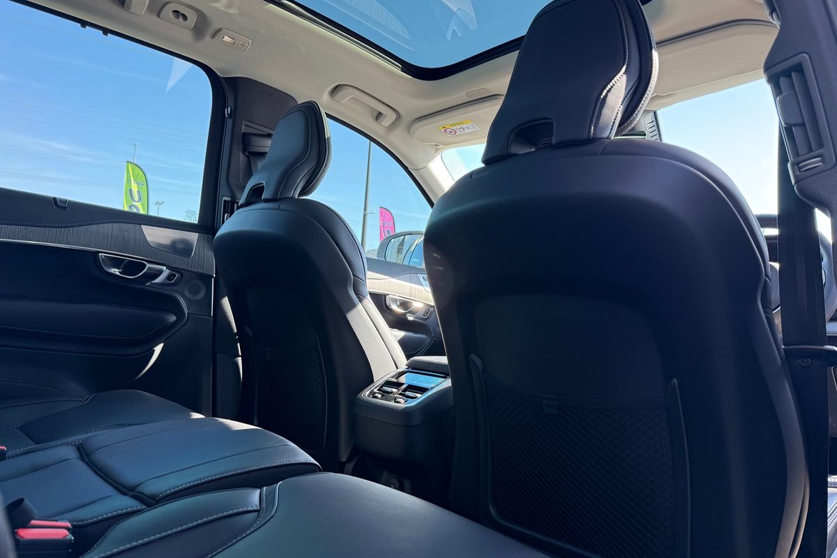 2023 Volvo XC90 Ultimate B6 Bright