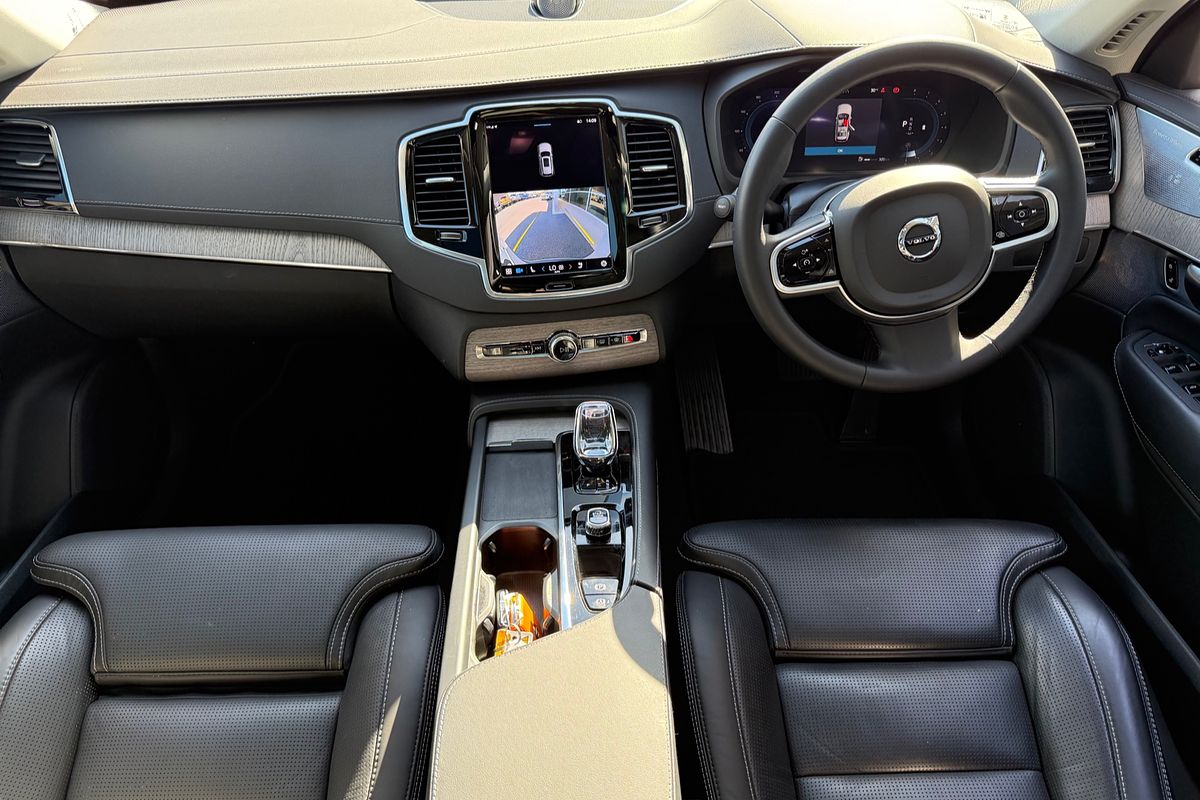 2023 Volvo XC90 Ultimate B6 Bright