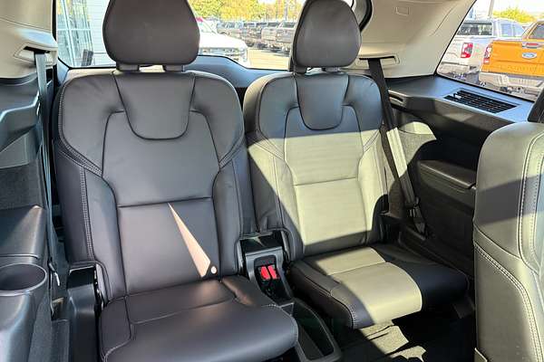 2023 Volvo XC90 Ultimate B6 Bright