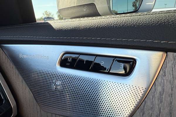 2023 Volvo XC90 Ultimate B6 Bright