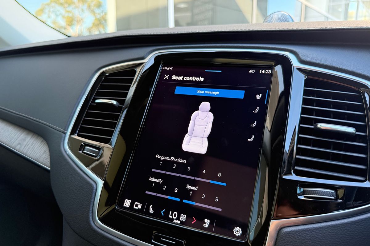 2023 Volvo XC90 Ultimate B6 Bright
