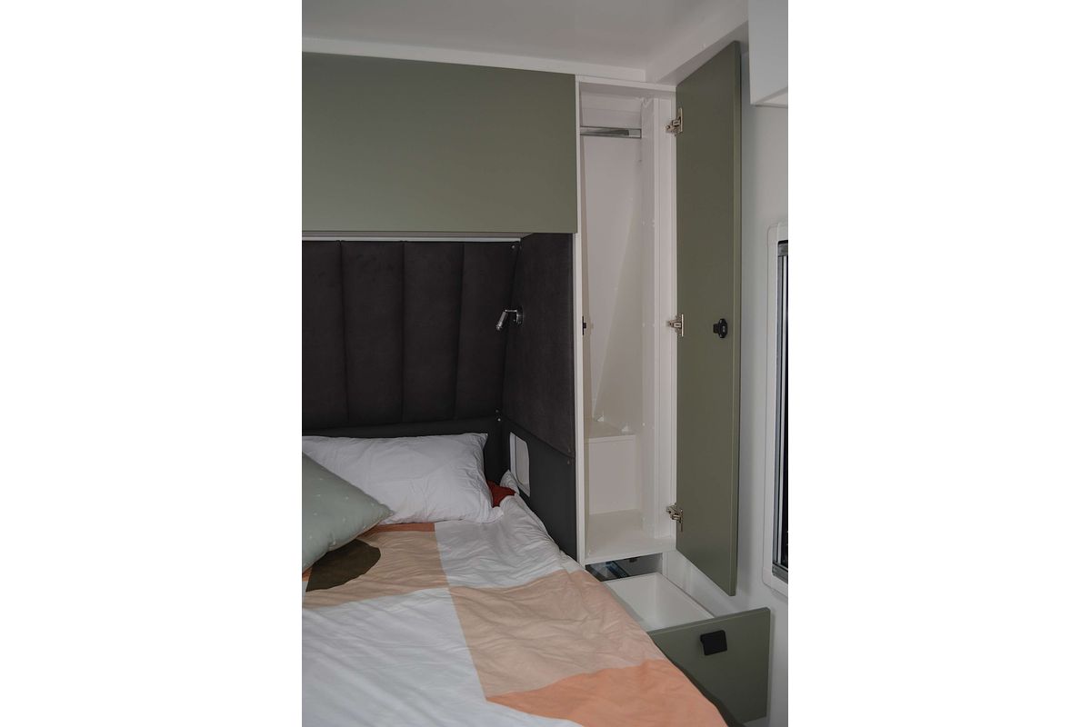 2025 New Age Oz Classic 20Ft Ensuite MY25