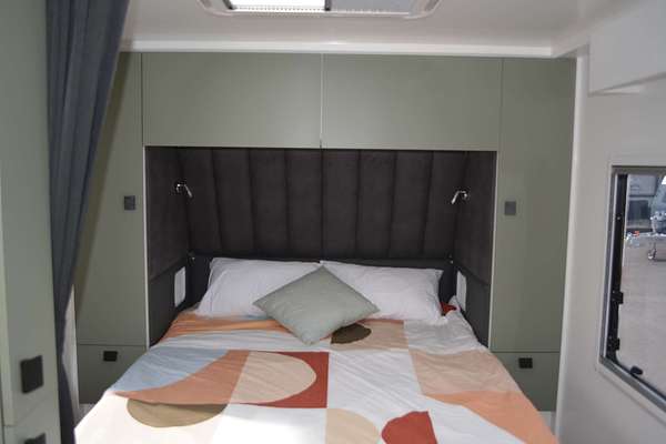 2025 New Age Oz Classic 20Ft Ensuite MY25