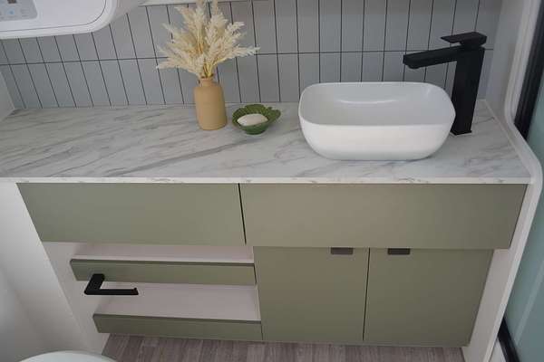 2025 New Age Oz Classic 20Ft Ensuite MY25