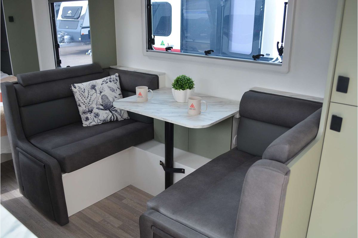 2025 New Age Oz Classic 20Ft Ensuite MY25