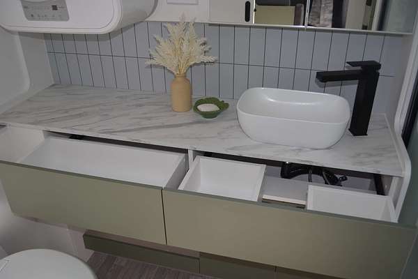 2025 New Age Oz Classic 20Ft Ensuite MY25
