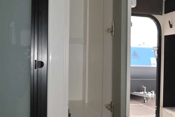 2025 New Age Oz Classic 20Ft Ensuite MY25