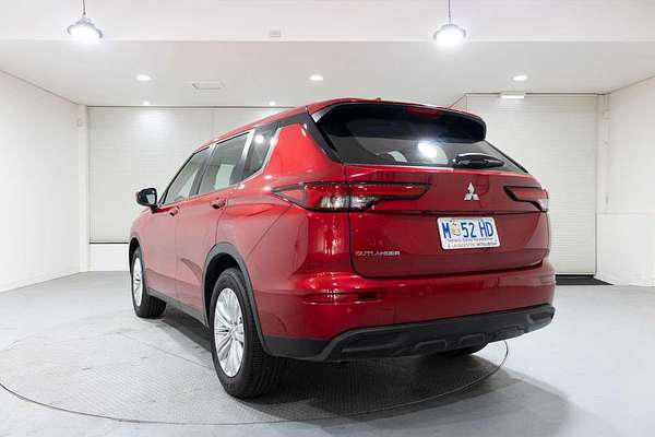2024 Mitsubishi Outlander ES ZM