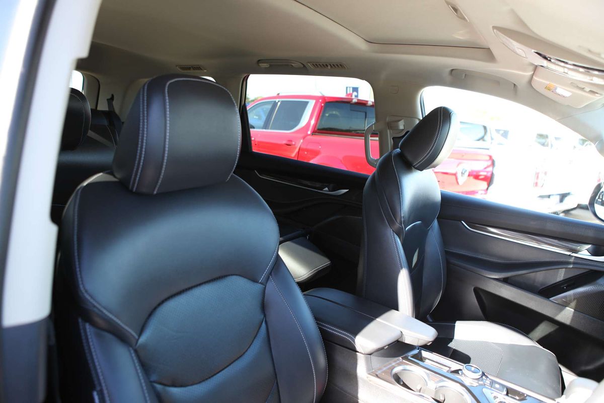 2023 LDV D90 Executive SV9A