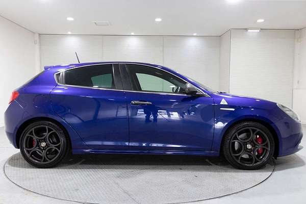 2015 Alfa Romeo Giulietta Quadrifoglio Verde Series 1